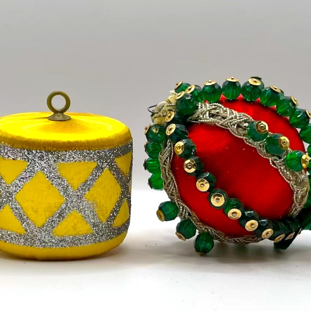 Vintage 1960's Christmas Xmas Push Pin Ornaments - Set of 4 - Picture 3 of 5